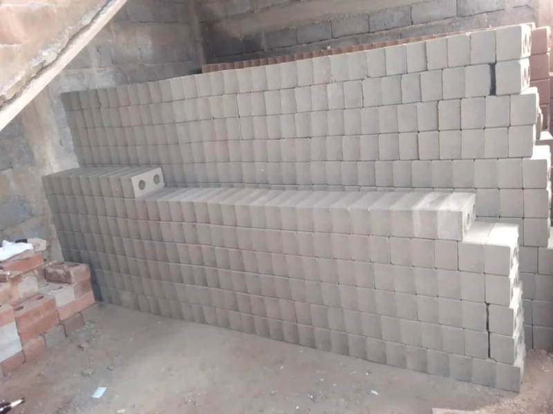 Brique perforée stabilisée
